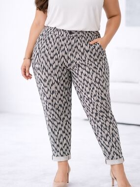 Queen Collection Gray White Paint Print Denim Jeans Plus Size 24